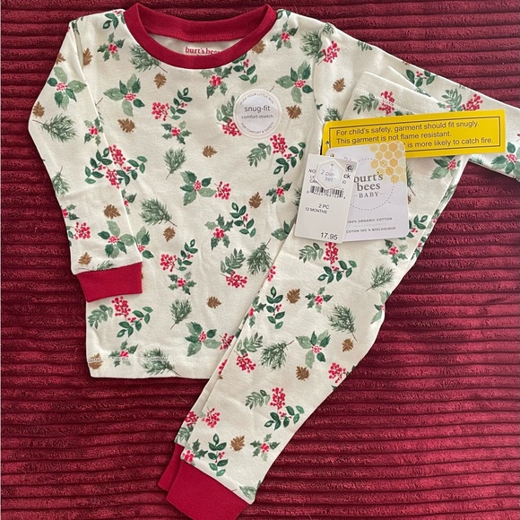 Burt’s Bees Baby 12 Mon Christmas PJs, new with tags, great gift, organic cotton - Picture 1 of 6